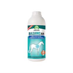 Balsamic Air tilskudsfoder til hestudviklet til at understøtte hestens normale respirationssystem . 500 ml
